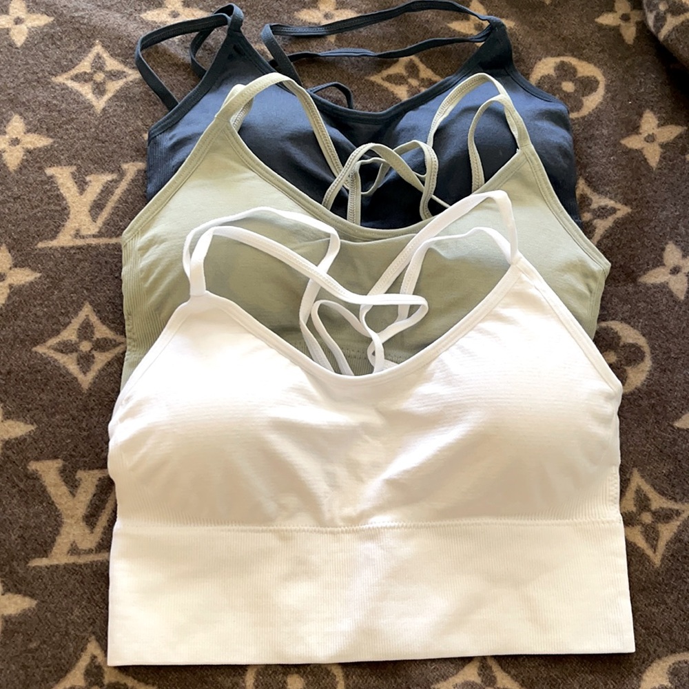 New sports bras White,Light green and Navy Blue